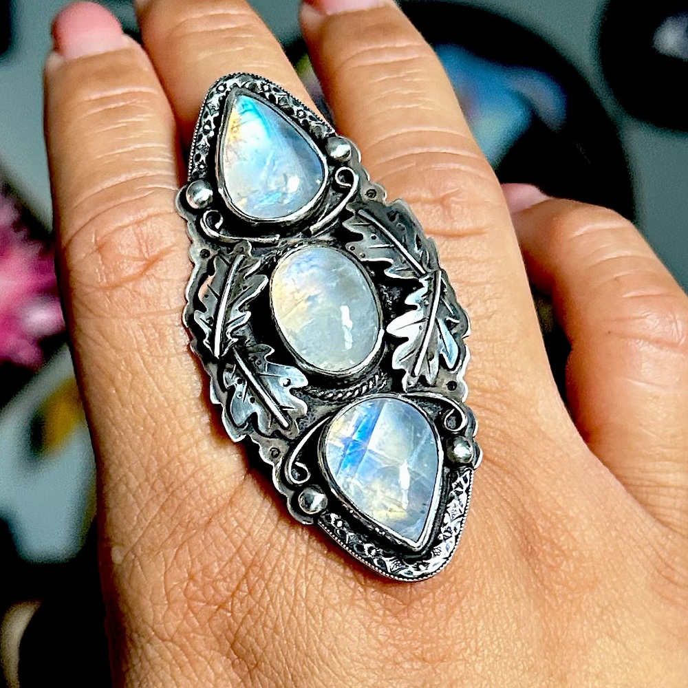 Soliloquy Jewelry Cailleach's Diadem Ring ✦ Size just over 8 ✦